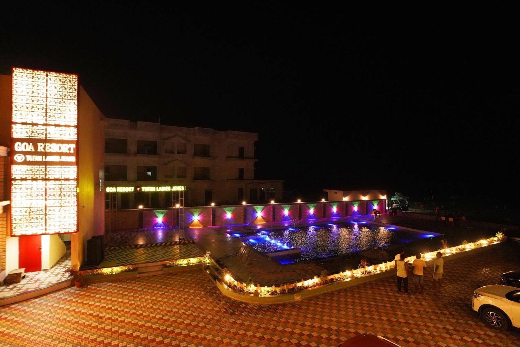 Goa Beach Resort On Beach มันดราโมนี ภายนอก รูปภาพ