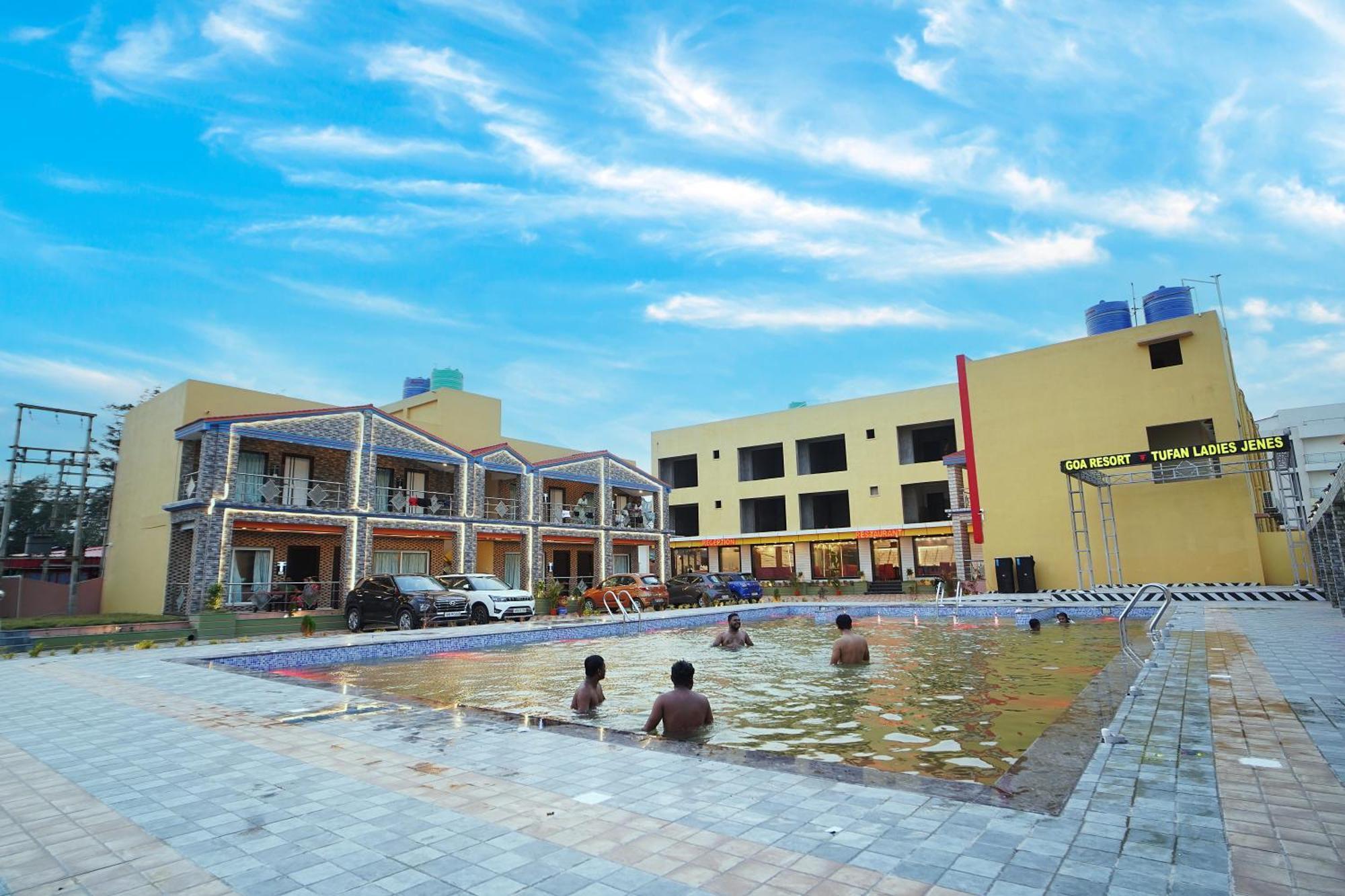 Goa Beach Resort On Beach มันดราโมนี ภายนอก รูปภาพ
