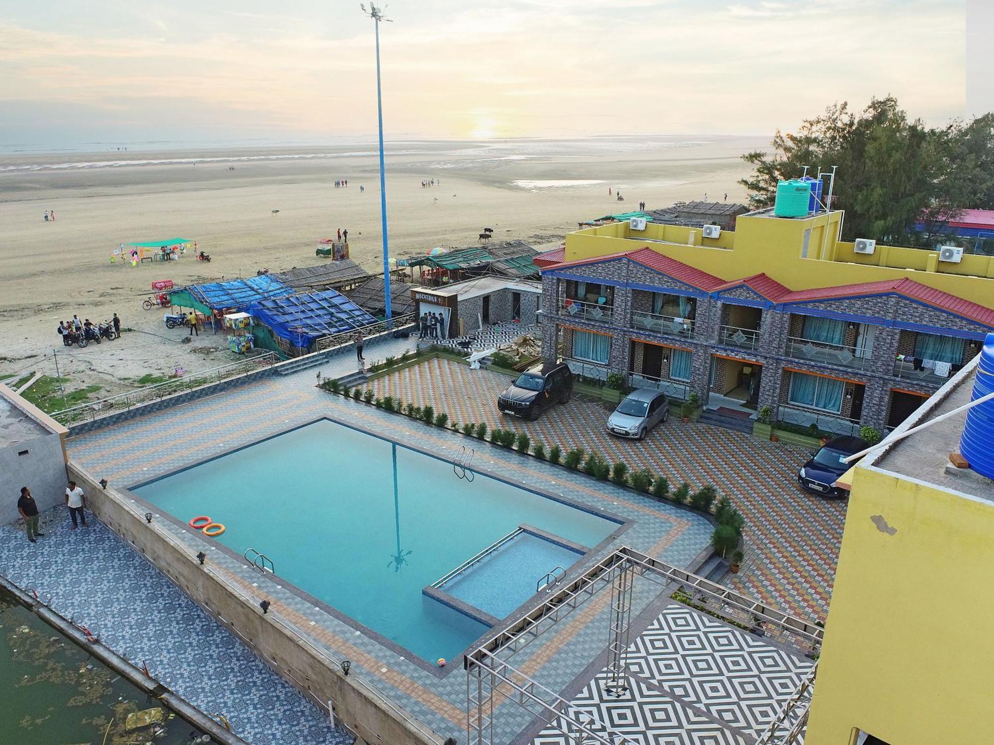 Goa Beach Resort On Beach มันดราโมนี ภายนอก รูปภาพ