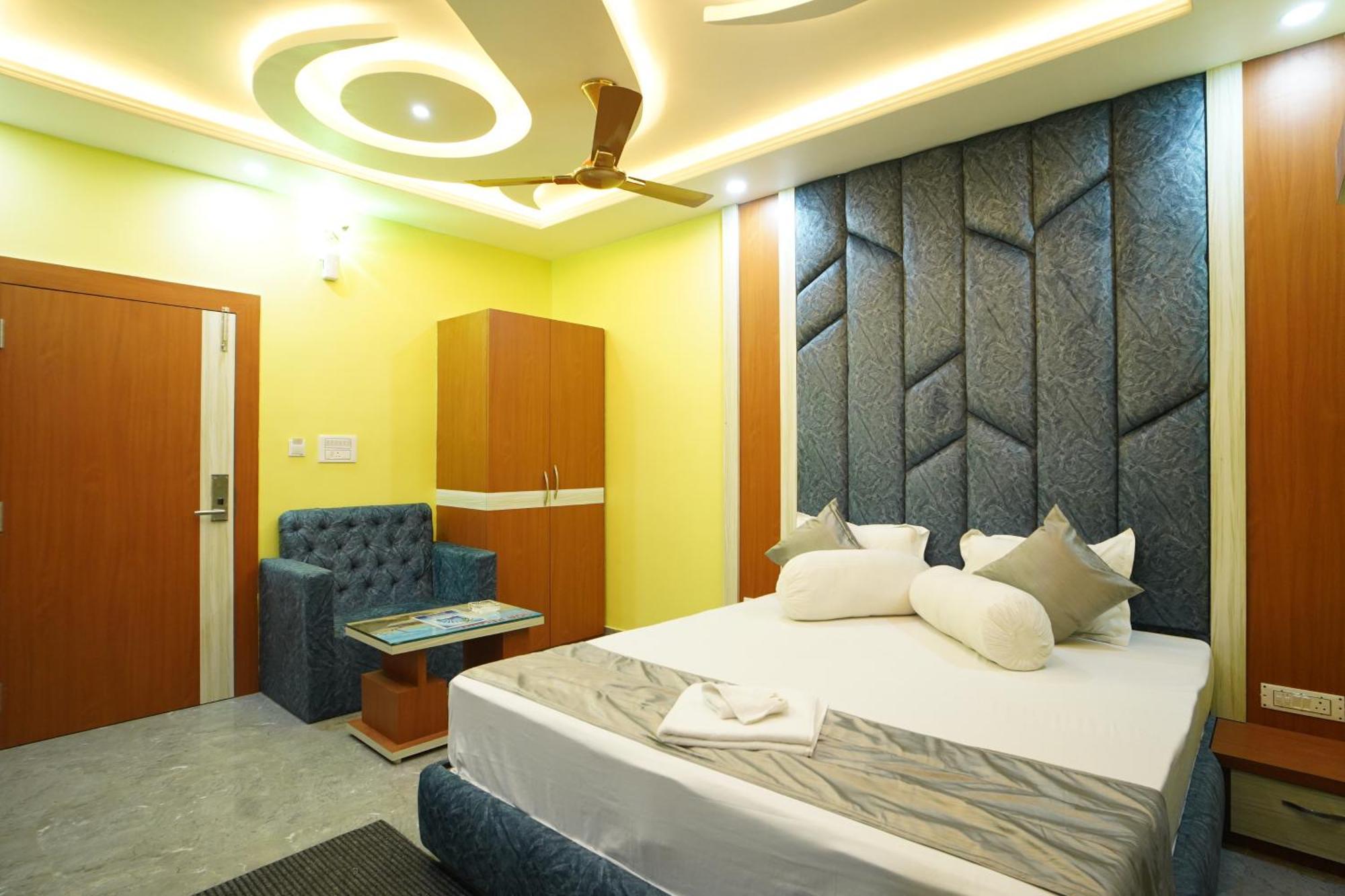 Goa Beach Resort On Beach มันดราโมนี ภายนอก รูปภาพ